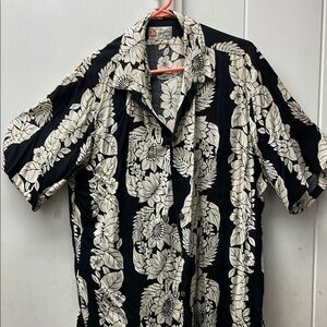 Hilo Hattie Black and Cream Floral Shirt
